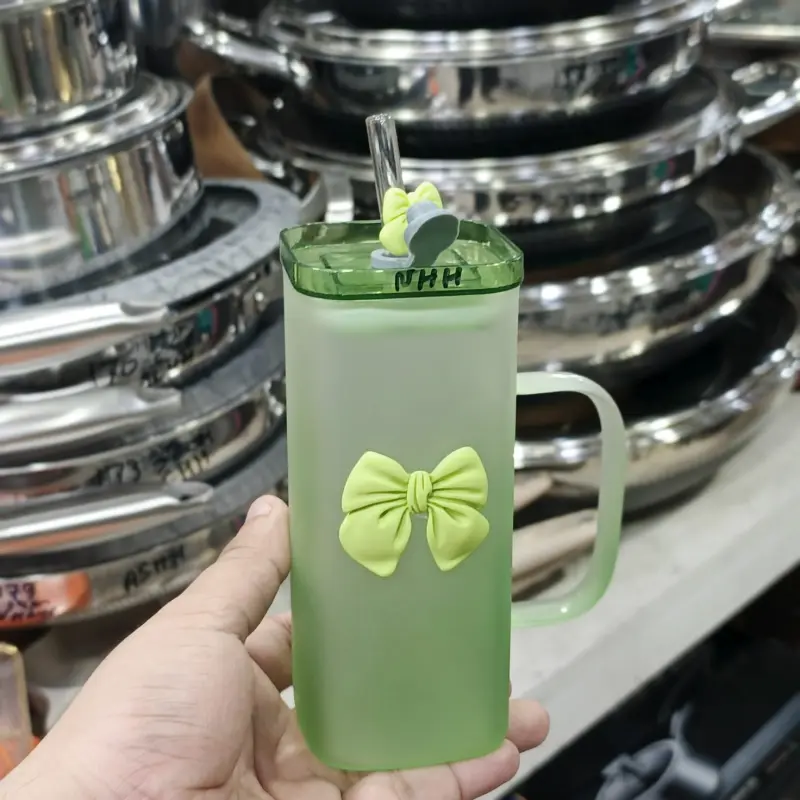 Premium Glass Juice Pot With Acrylic Lid